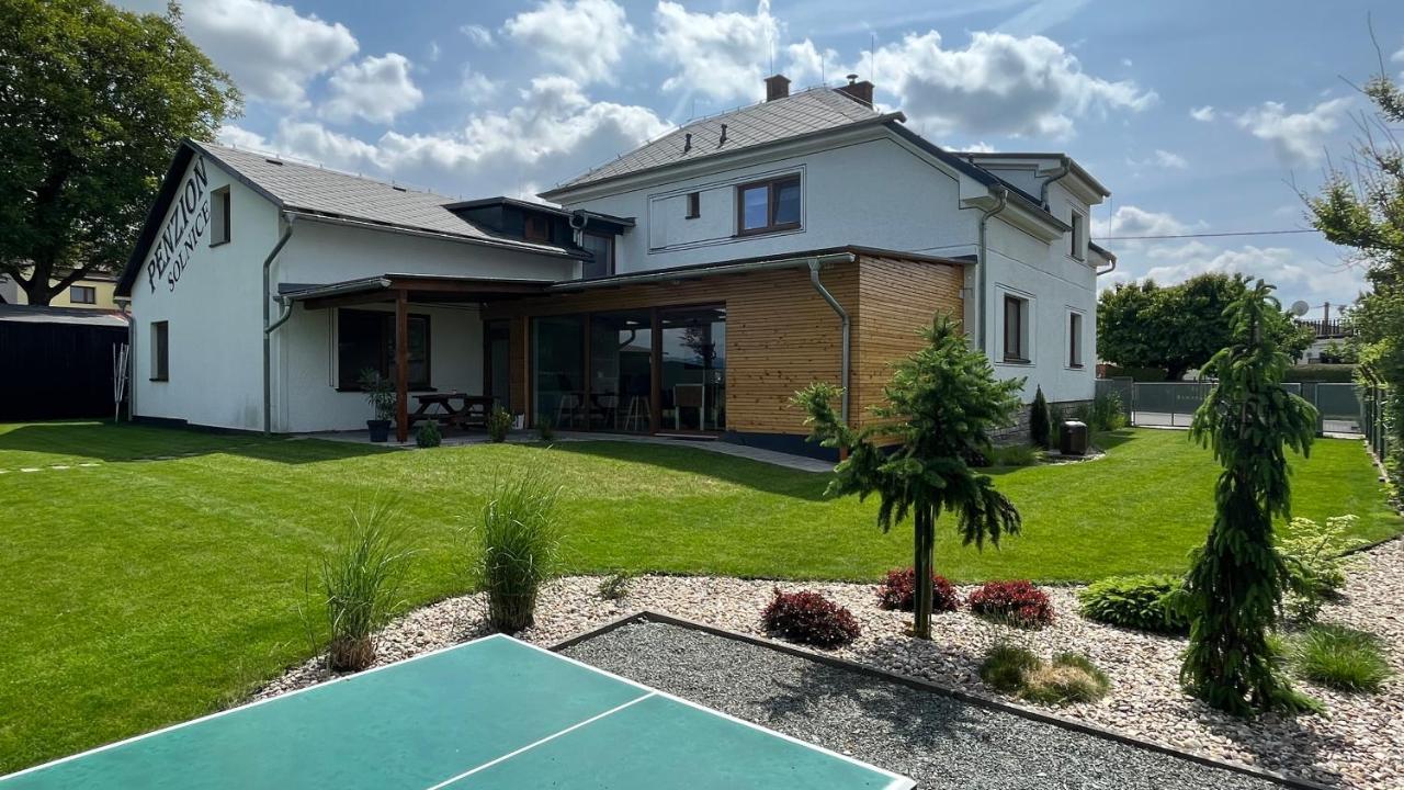 Penzion 411 Solnice Exterior foto